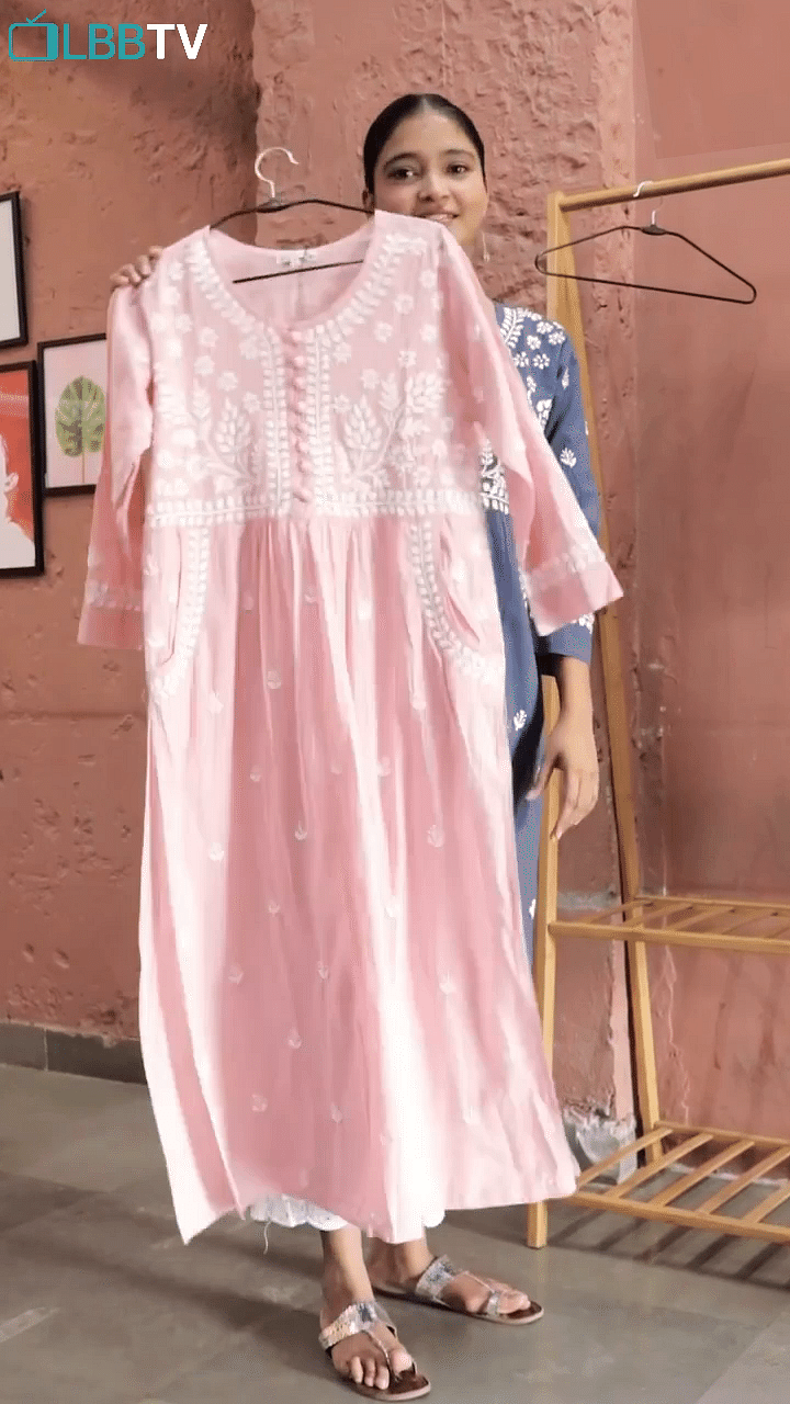 Photograph,White,Purple,Sleeve,Pink,Embellishment,One-piece garment,Fashion design,Gown,Waist