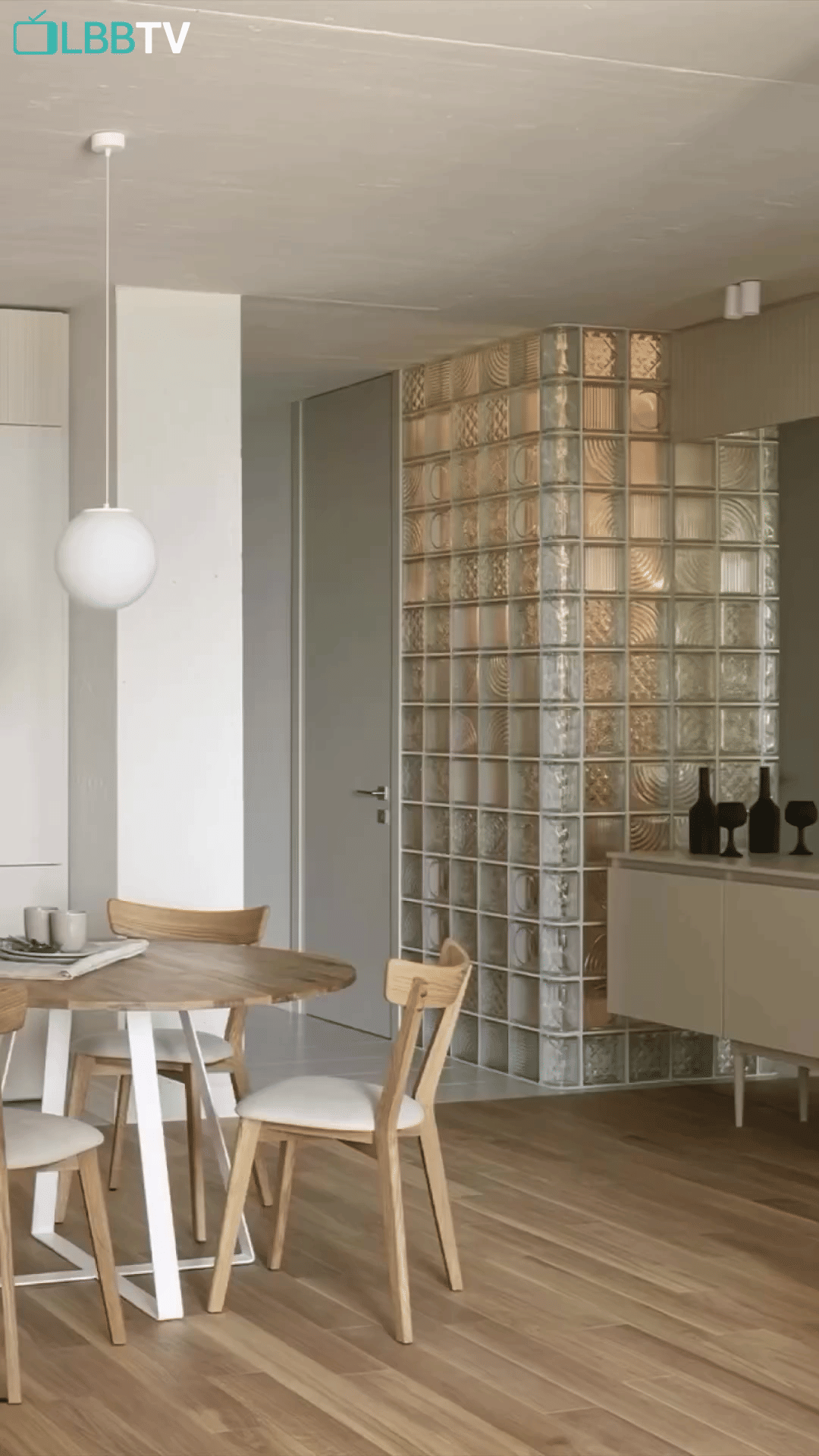 Furniture,Table,Wood,Flooring,Chair,Floor,Shade,Beige,Hardwood,Material property