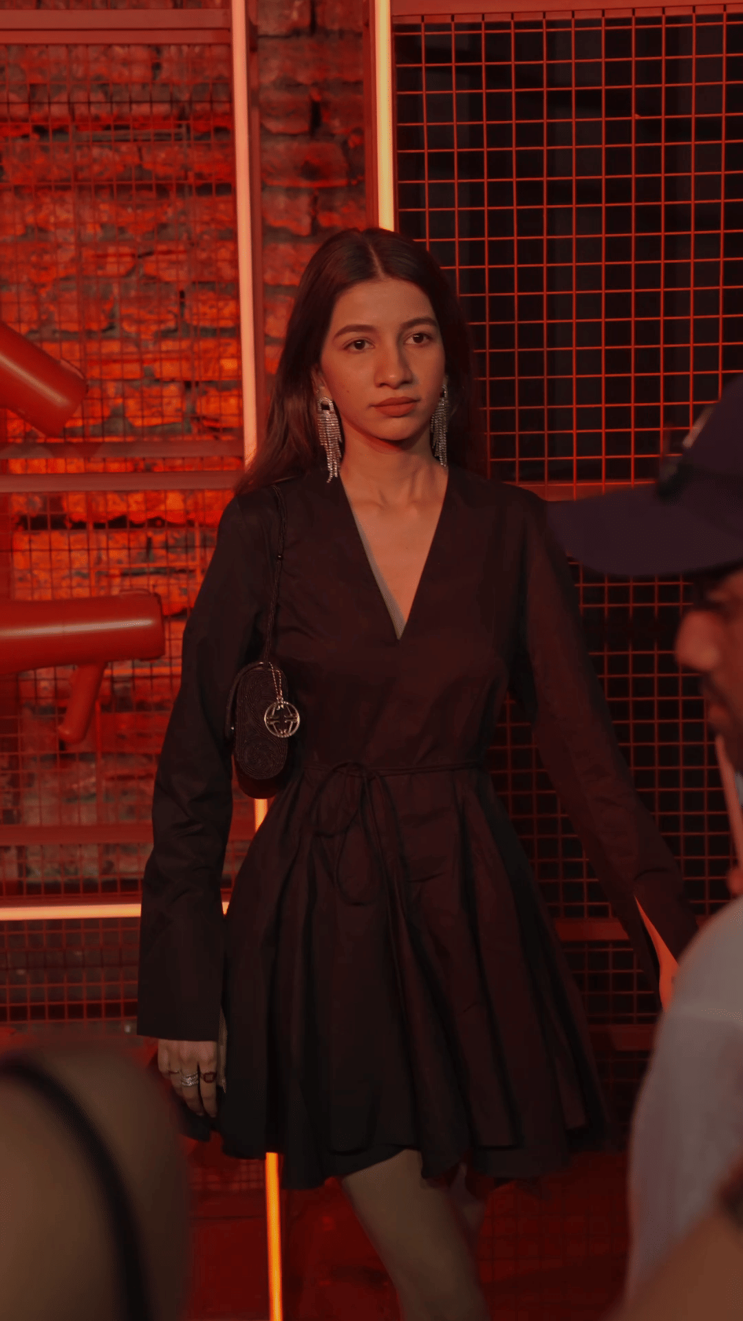 Fashion,Waist,Fashion design,Long hair,One-piece garment,Fashion Model,Model,Layered hair,Makeover,Day Dress