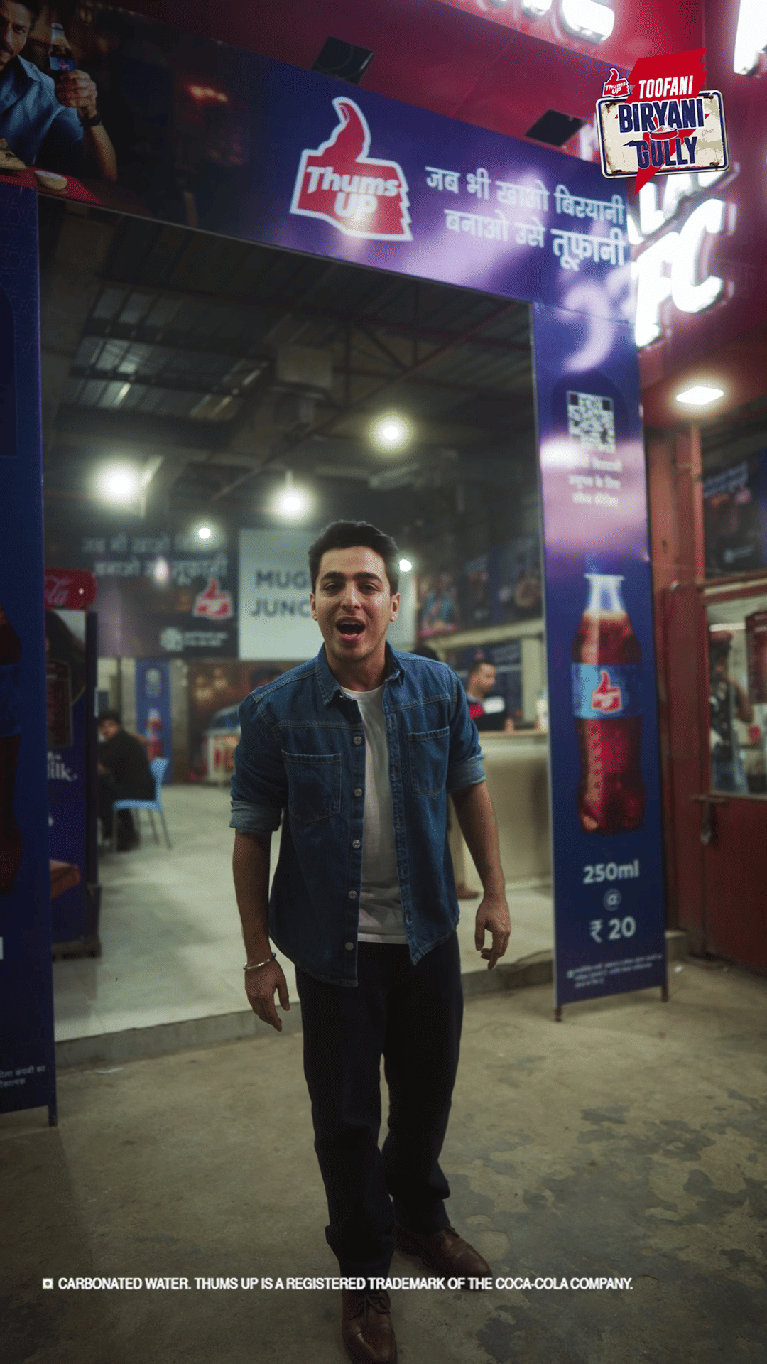 Smile,Standing,Denim,Logo,Advertising,Fun,Active Shirt