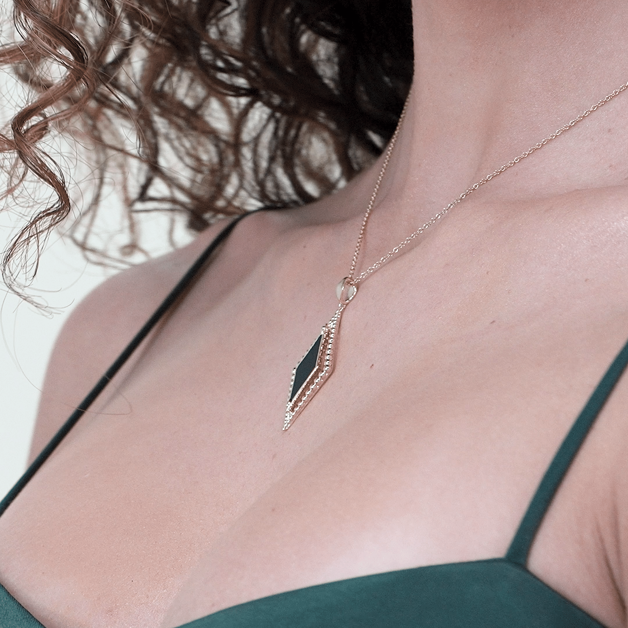 14K Yellow Gold Bujukan Onyx Rhombus Pendant Necklace 14K Yellow Gold Bujukan Onyx Rhombus Pendant Necklace