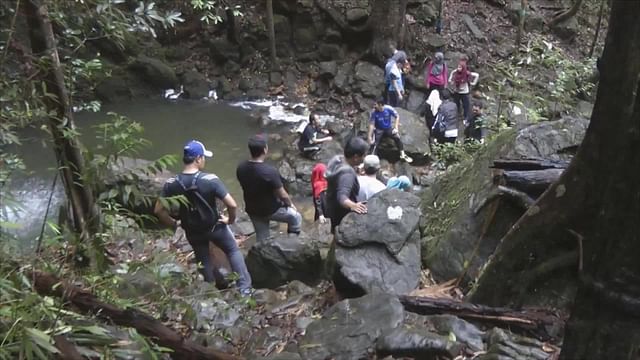 Consoline Team Building Gunung