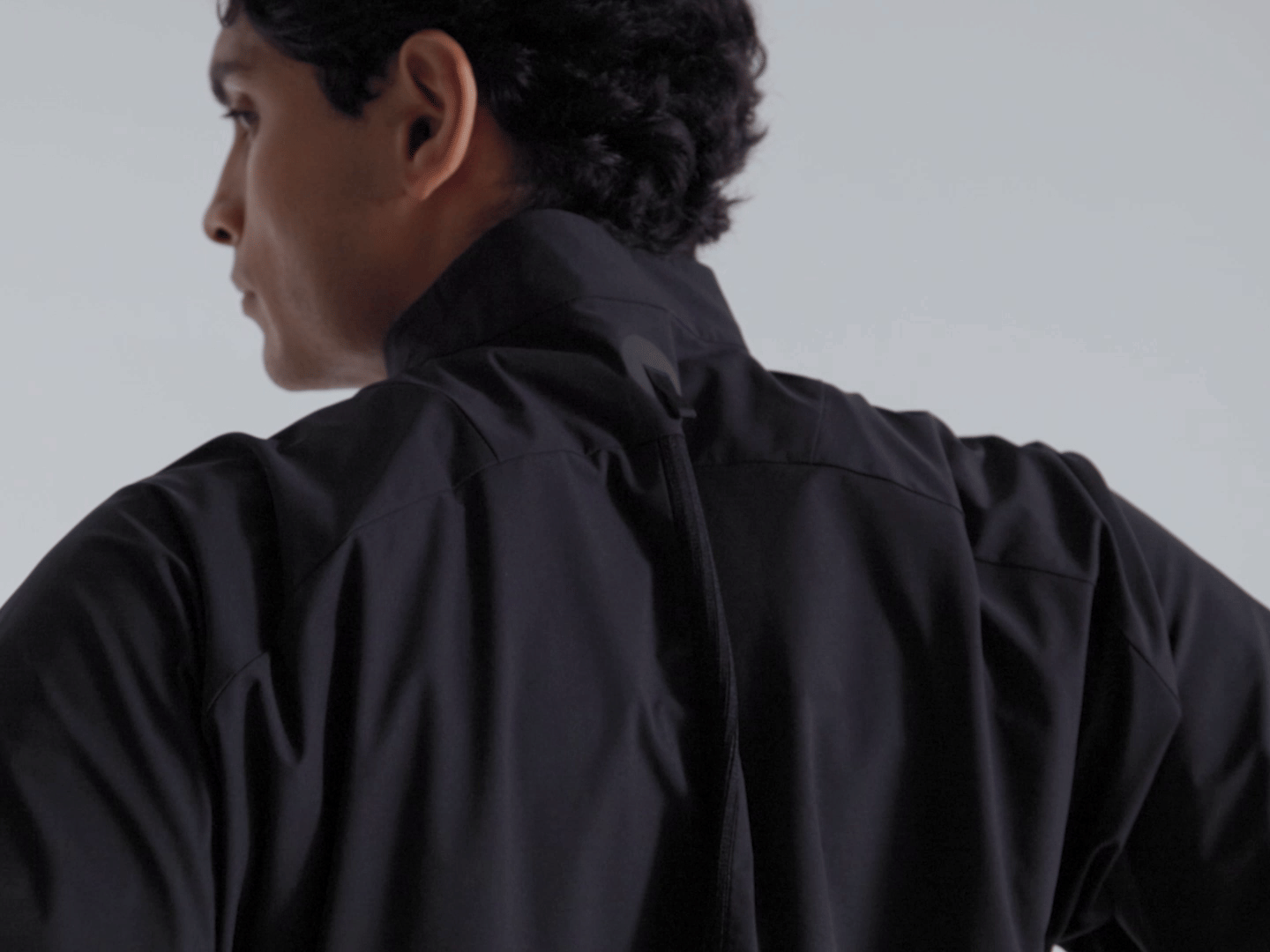 ASICS TRAINING ACTIBREEZE WOVEN JACKET FOR MEN