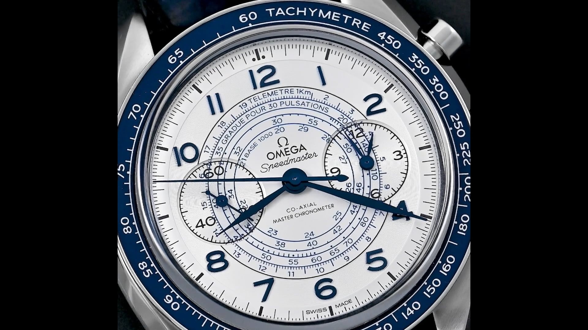 Pre-Owned Omega Speedmaster Men Watch in Silver Colour Dial