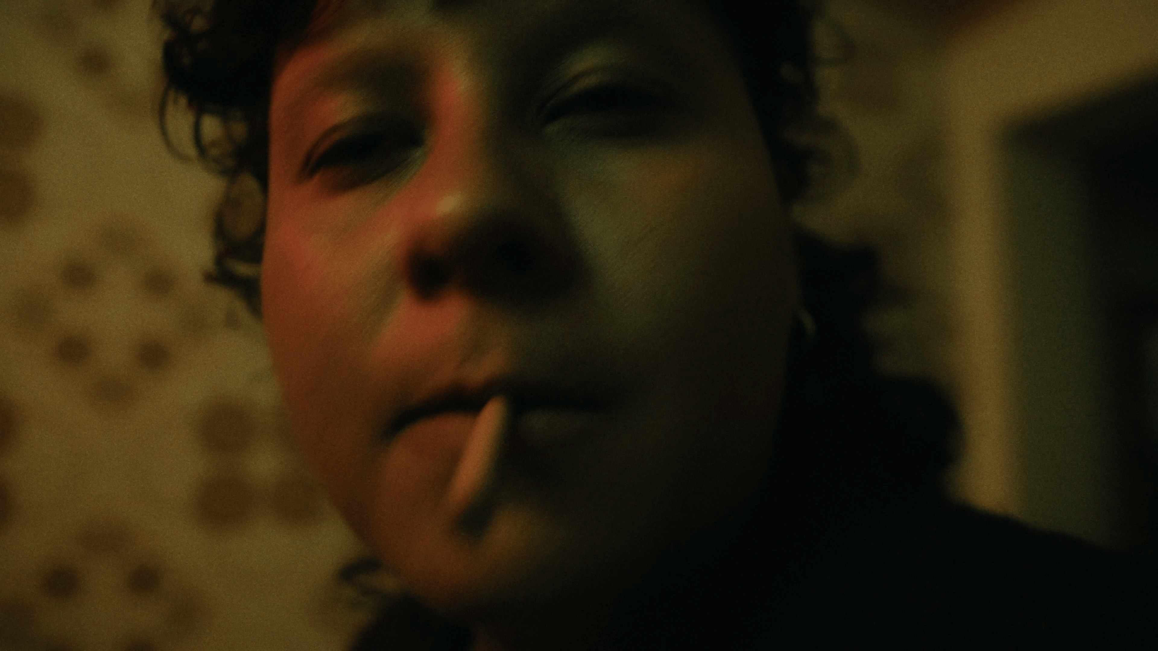 No Cry - Flores Vermelhas