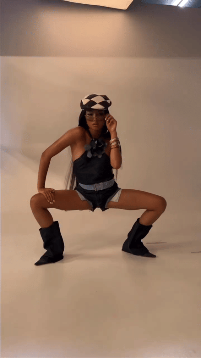 Andreia Aguilon Behind the scenes